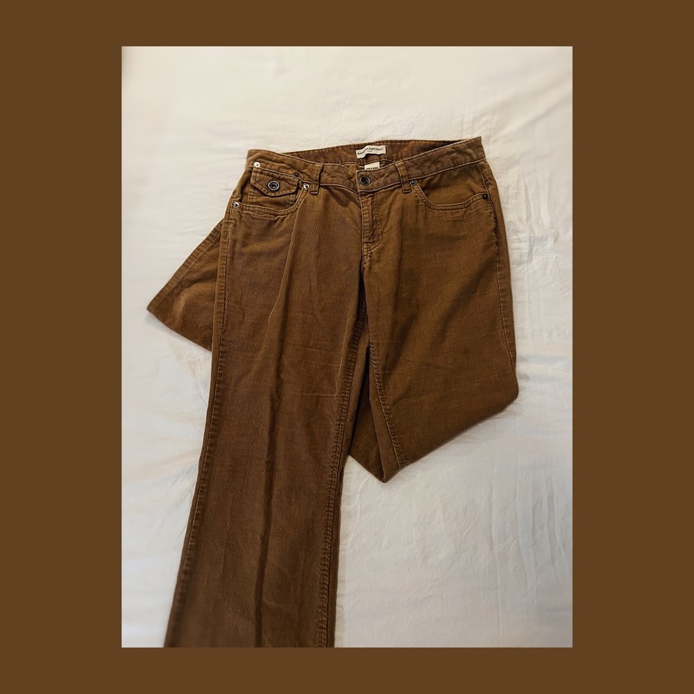 vintage low rise corduroy flare pants size 6 from banana republic